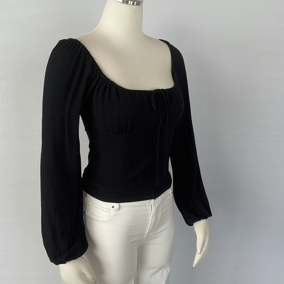 NWT Abercrombie and Fitch Top Size Small - Picture 5 of 11